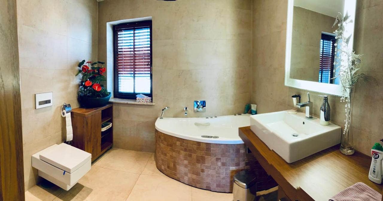 Apartament Z Widokiem Apartment *